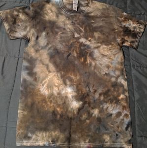 Tye dye shirt brown and grey